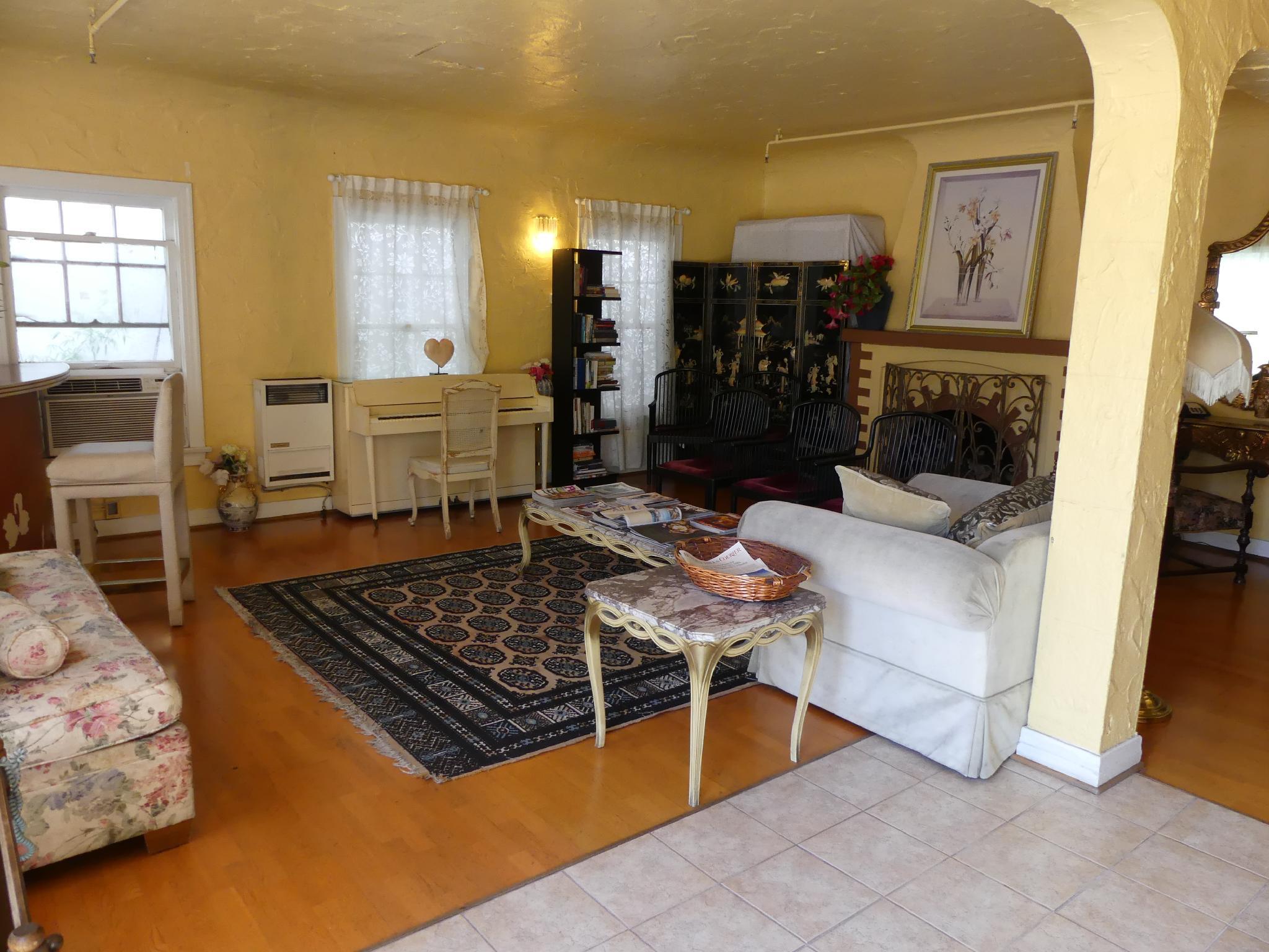 Hotel Del Flores 1