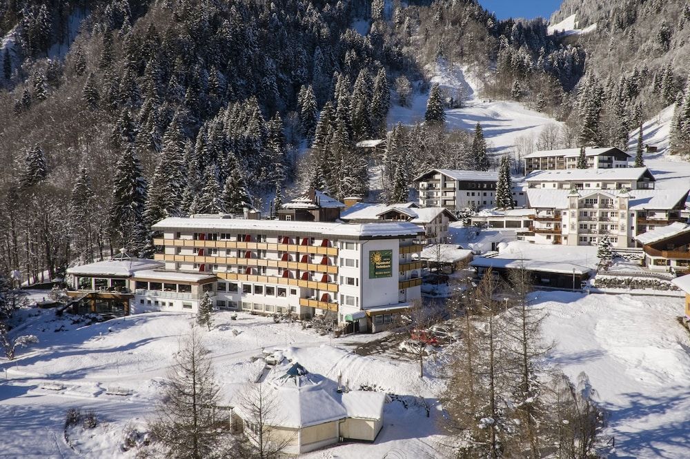 Alpenhotel Oberstdorf - ein Rovell Hotel 1