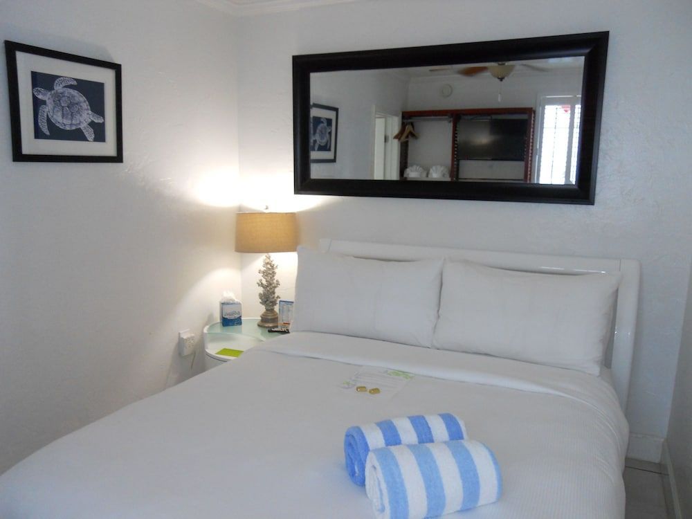 Duval Inn - Key West 2