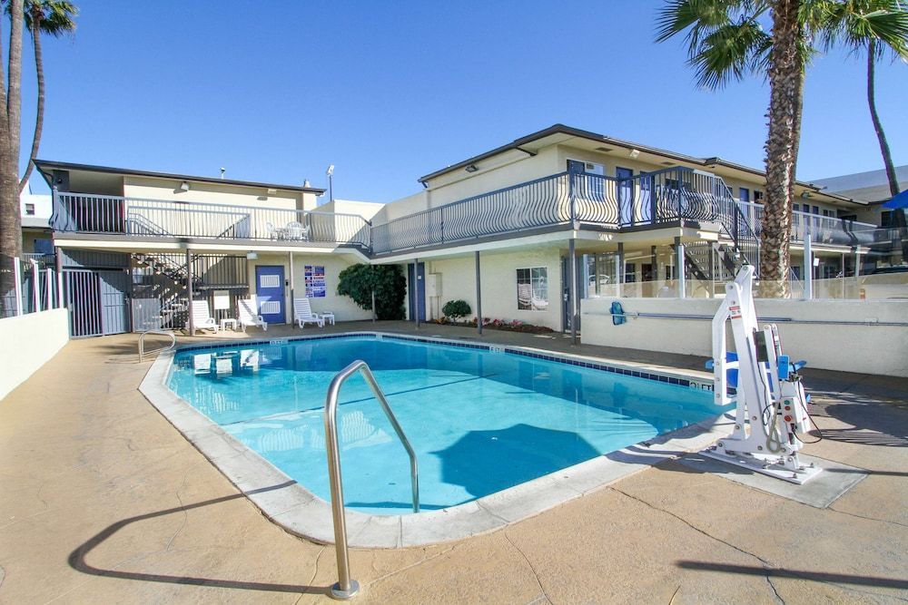 Motel 6 San Diego Airport - Harbor 1