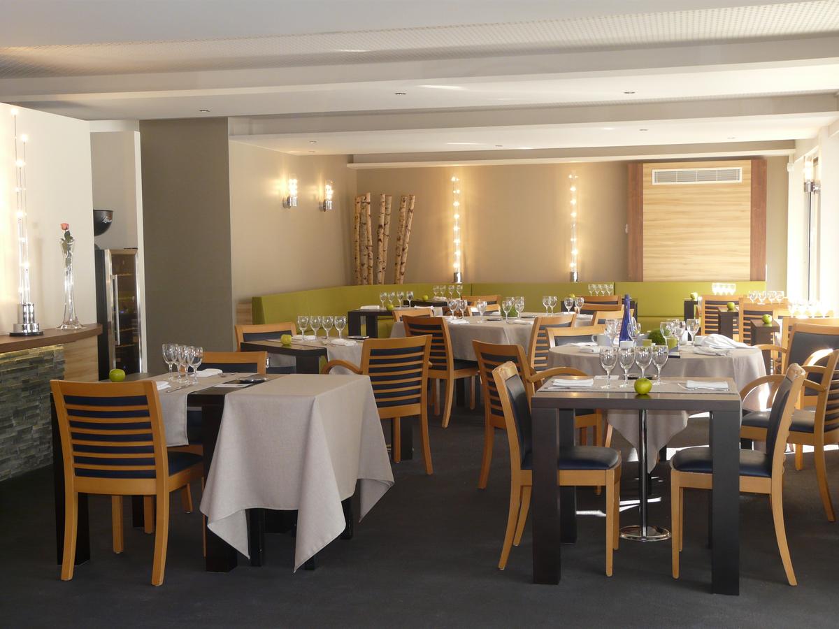 Hotel Logis Lacotel 1
