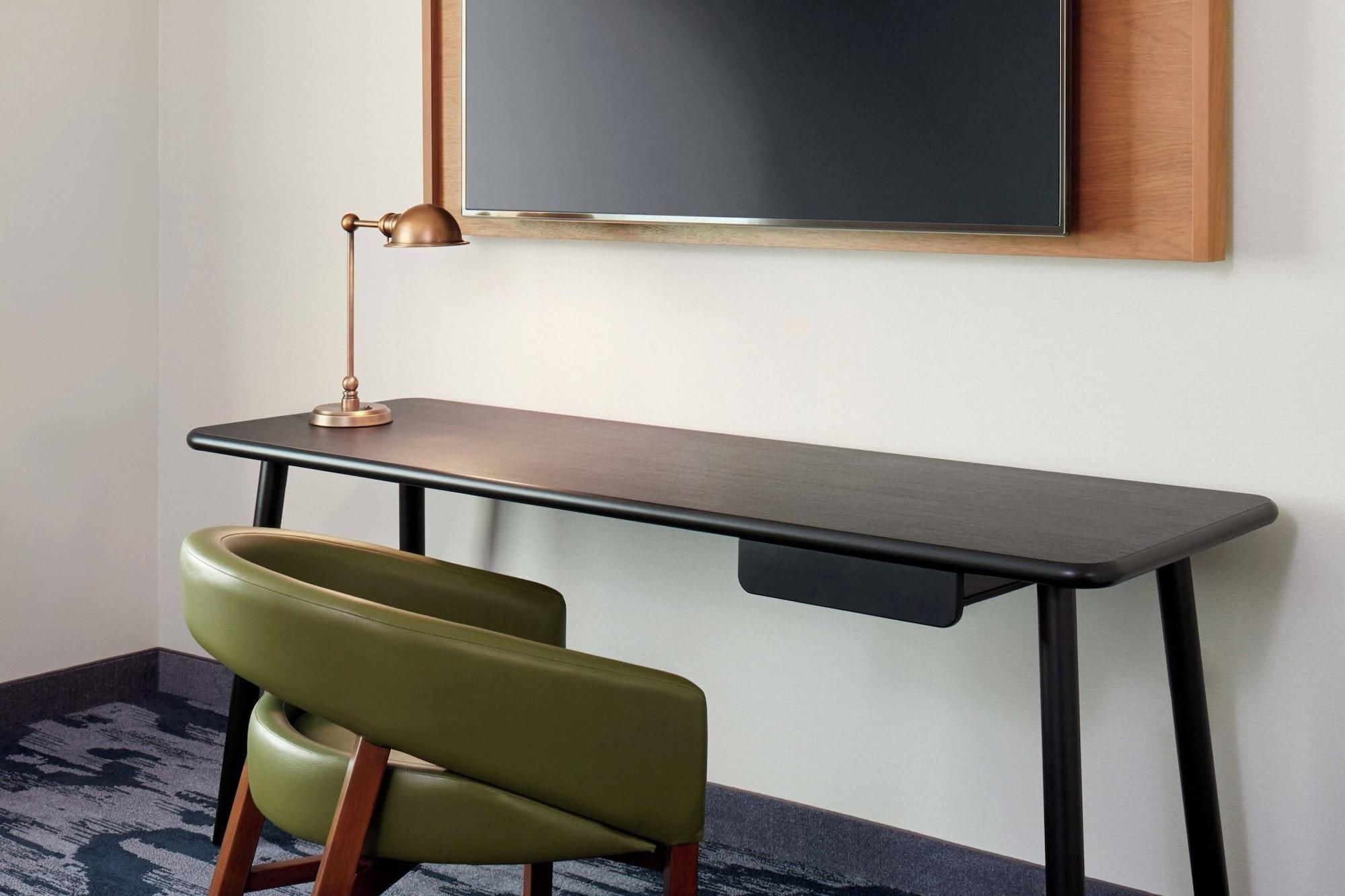 Fairfield by Marriott Inn & Suites Batavia 1