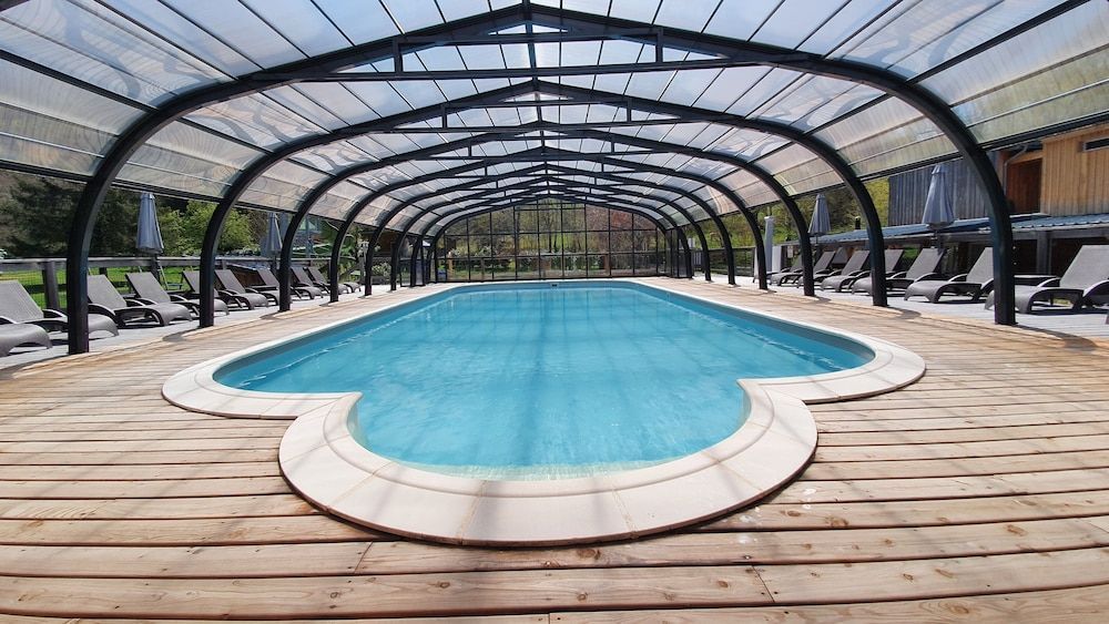 Camping Les Vernieres La Bourboule Sancy 1