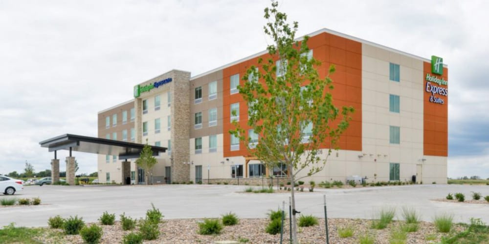 Holiday Inn Express ALLIANCE by IHG 1