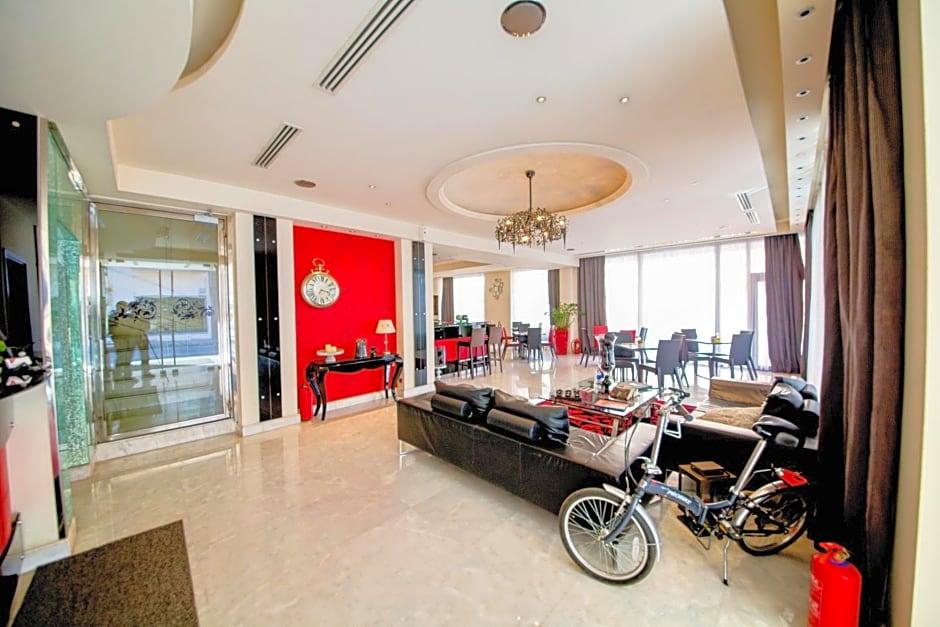 Comfy Boutique Hotel 1