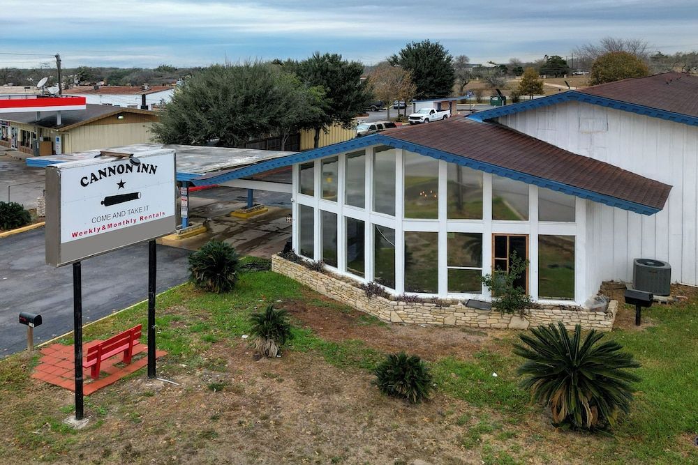 Cannon Inn By Capital O Gonzales Tx 1