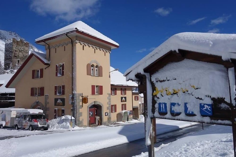 Sust Lodge 1