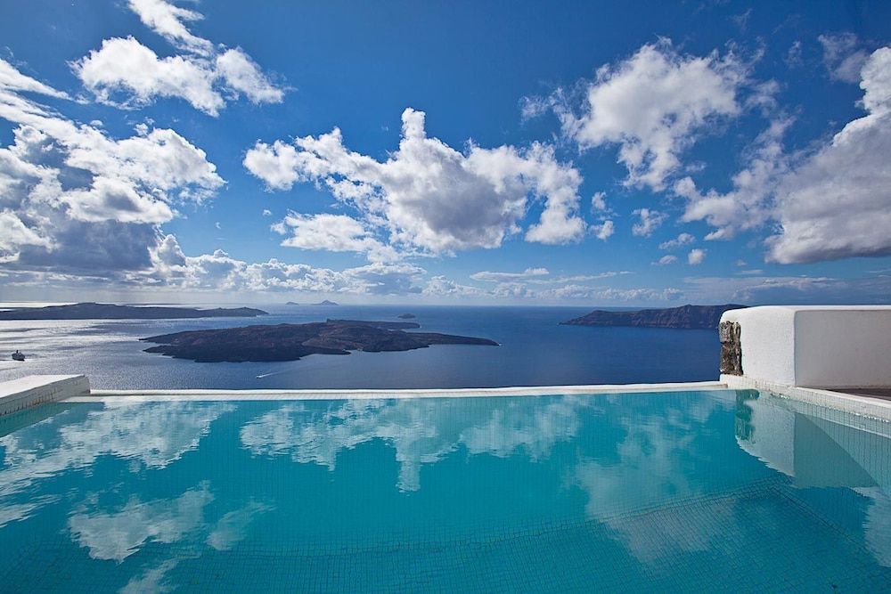 Dreams Luxury Suites 1