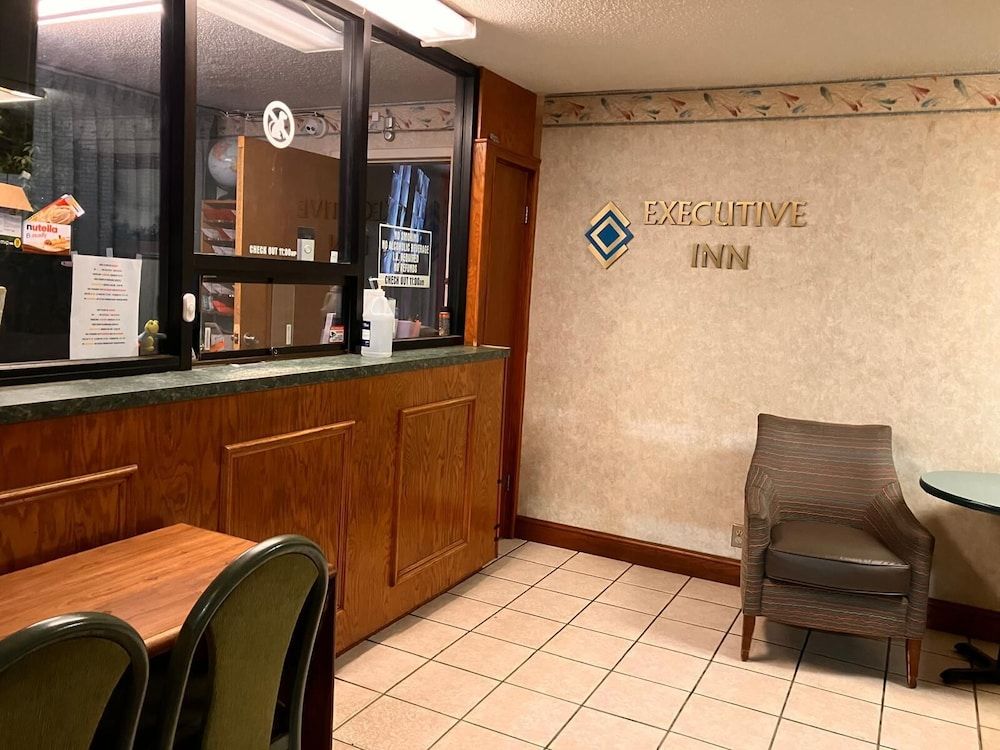 Executive Inn Laurel 2