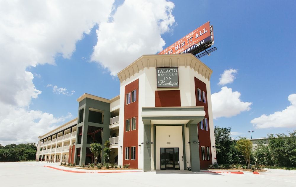 Palacio Royale Inn Boutique Katy 1