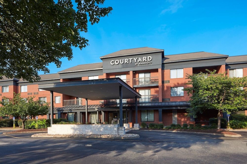 Courtyard Newport News Yorktown 1
