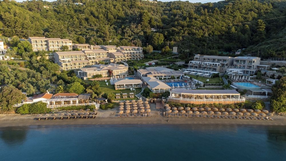 Kassandra Bay Resort, Suites & Spa 1