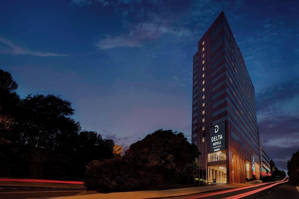 Delta Hotels by Marriott Richmond Downtown 1