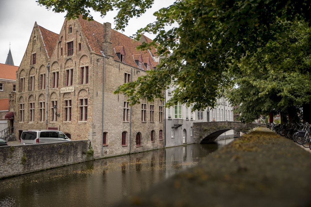 Canal View Hotel Ter Brughe by CW Hotel Collection 1