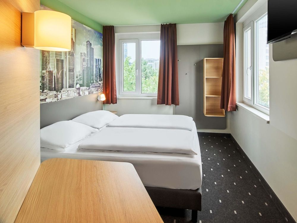 B&B Hotel Frankfurt-West 1