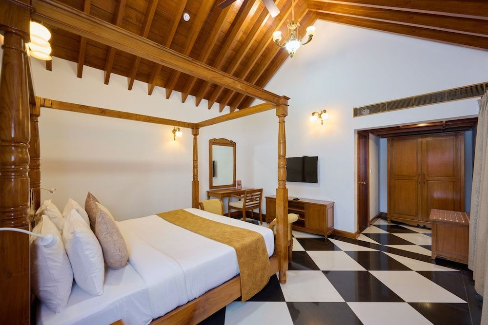 Gokulam Grand Resort & Spa, Kumarakom 1