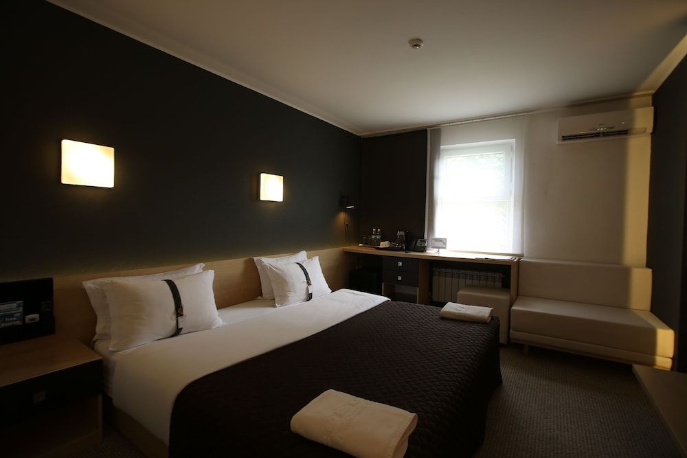 Futuro Hotel Bishkek 1