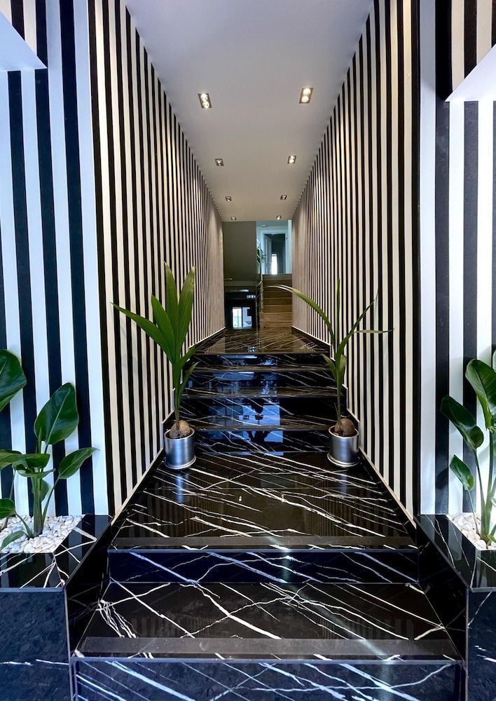 Wolf Suites 2