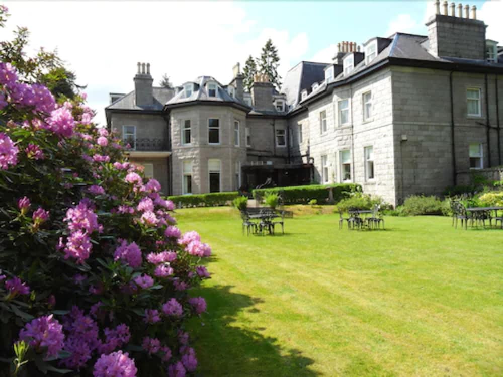 Tor-Na-Coille Hotel 1