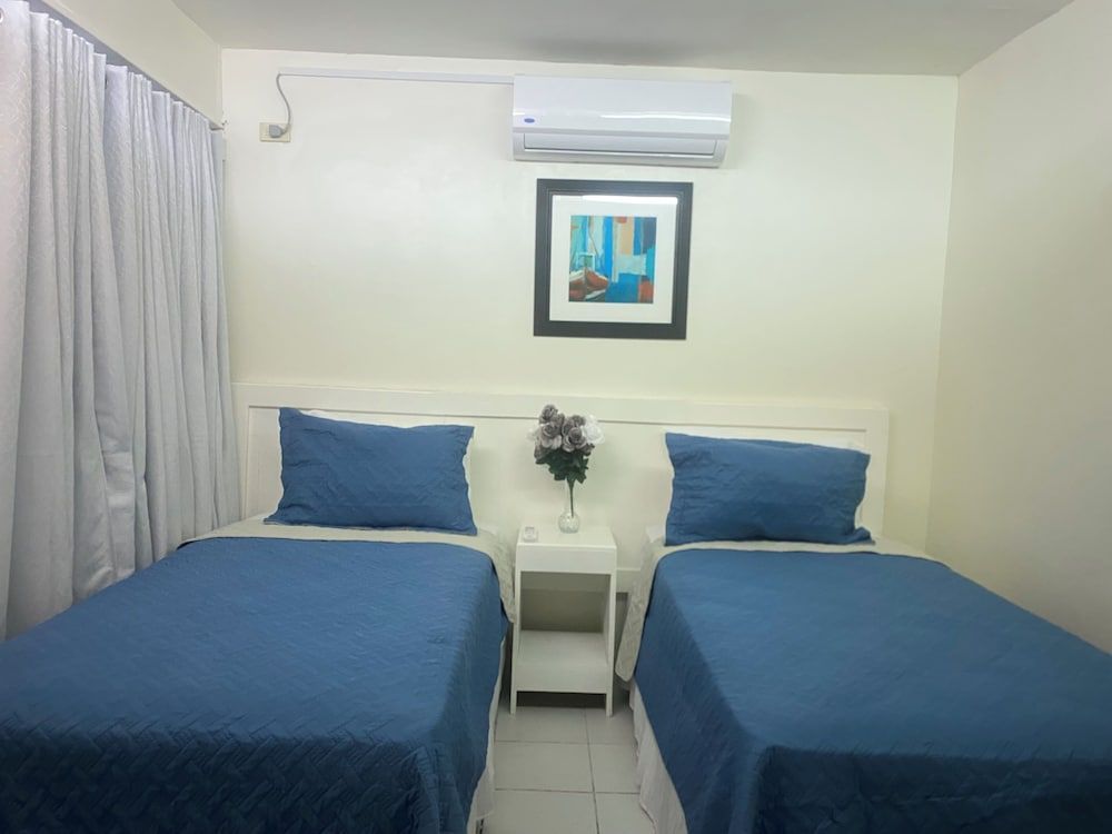 The Island Garden Hotel 1