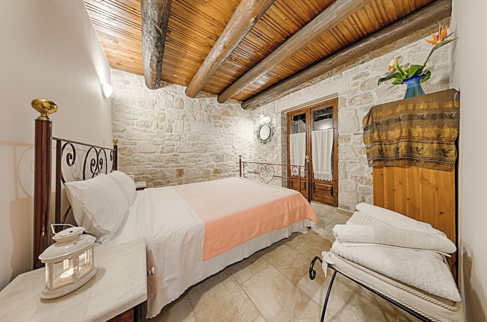 Villa Poseidon Residences - Poolside Zante Nests 2