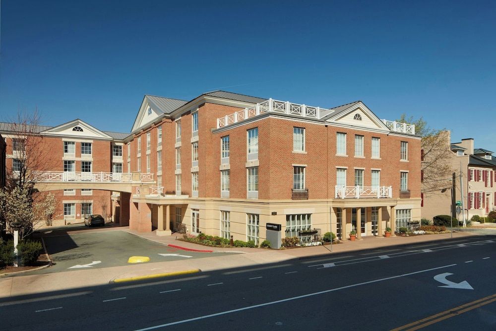 Courtyard by Marriott Charlottesville - University Medical Center 1