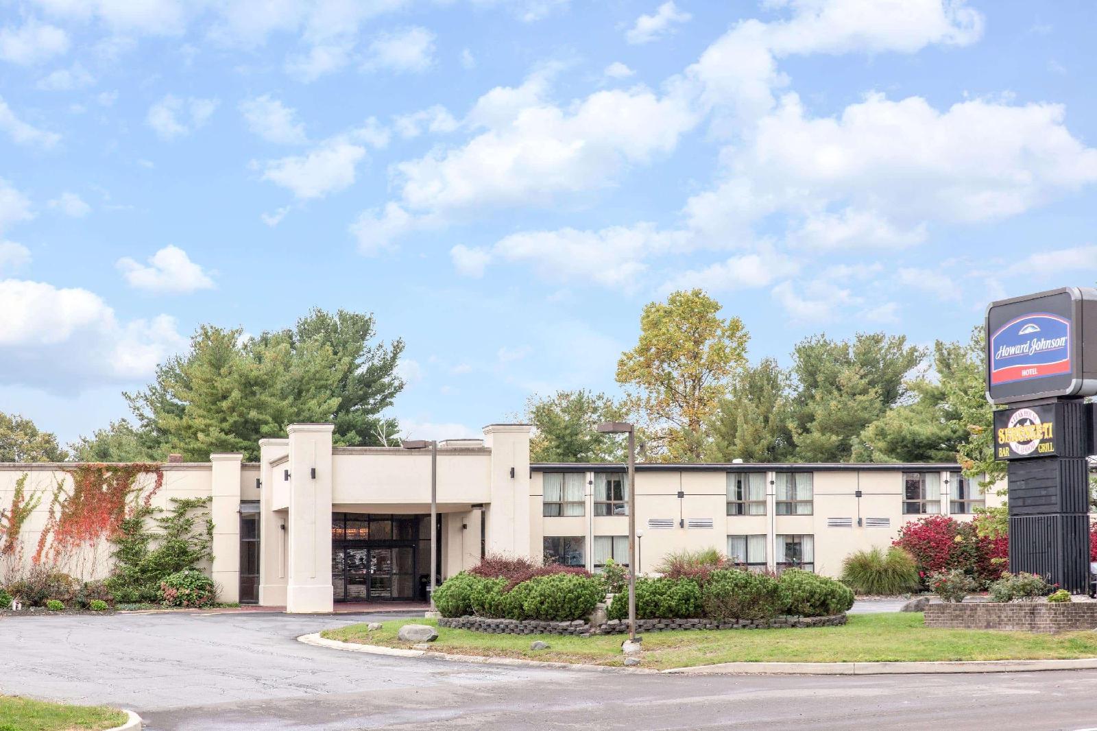 Crossroads Inn 1