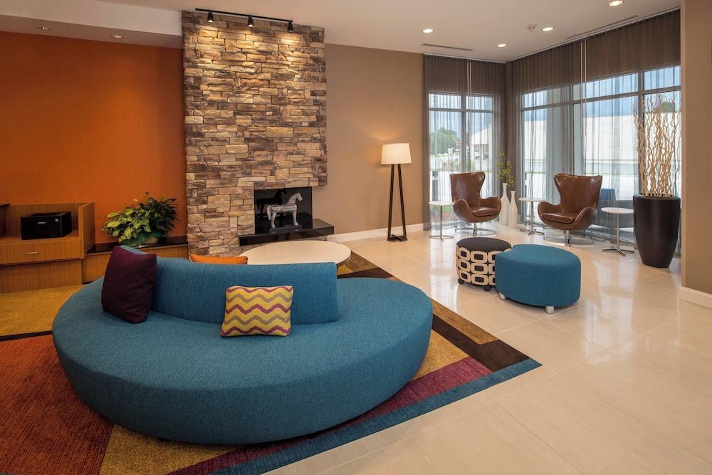 Fairfield Inn & Suites by Marriott Washington 1