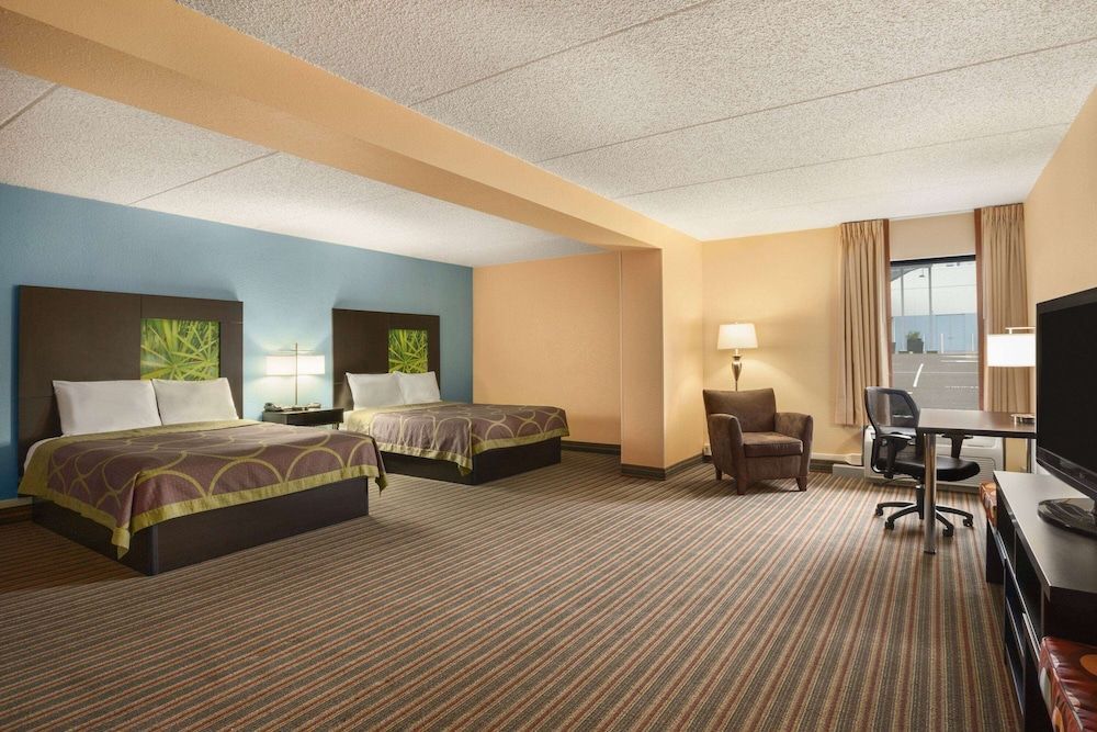 Super 8 by Wyndham Mount Laurel 1