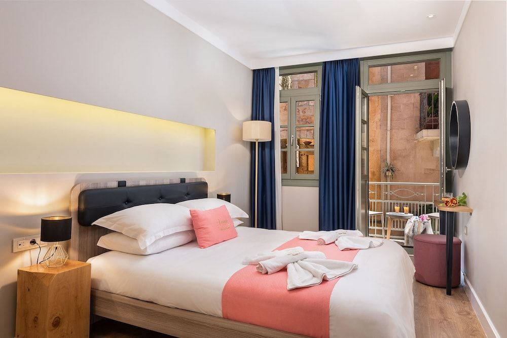 Viaggio Elegant Rooms 1