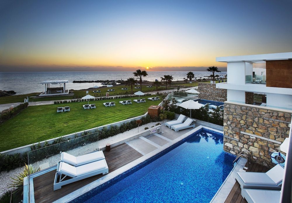 Paradise Cove Luxurious Beach Villas 1