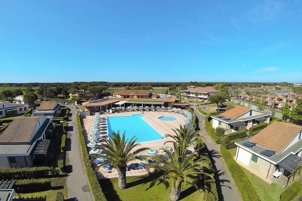 Villa in Cecina Mare near Sandy Beaches 1