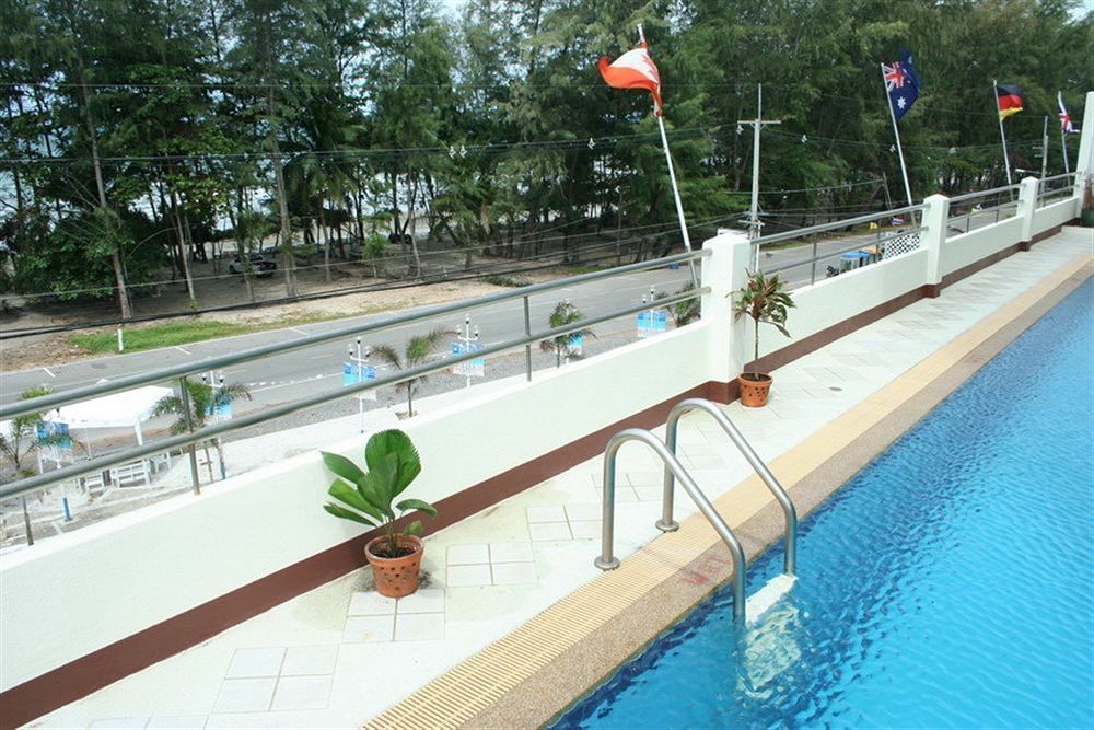 Nice Beach Hotel 1
