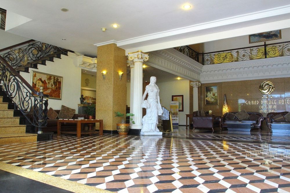 The Grand Palace Hotel Malang 1