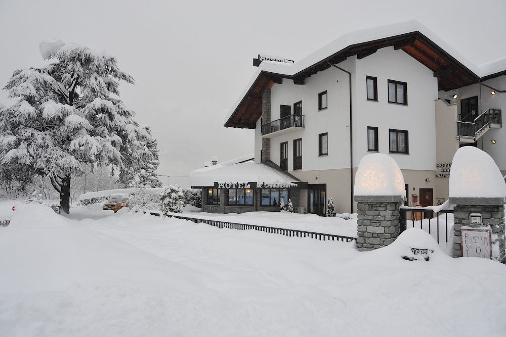 Hotel & Restaurant Le Charaban 1