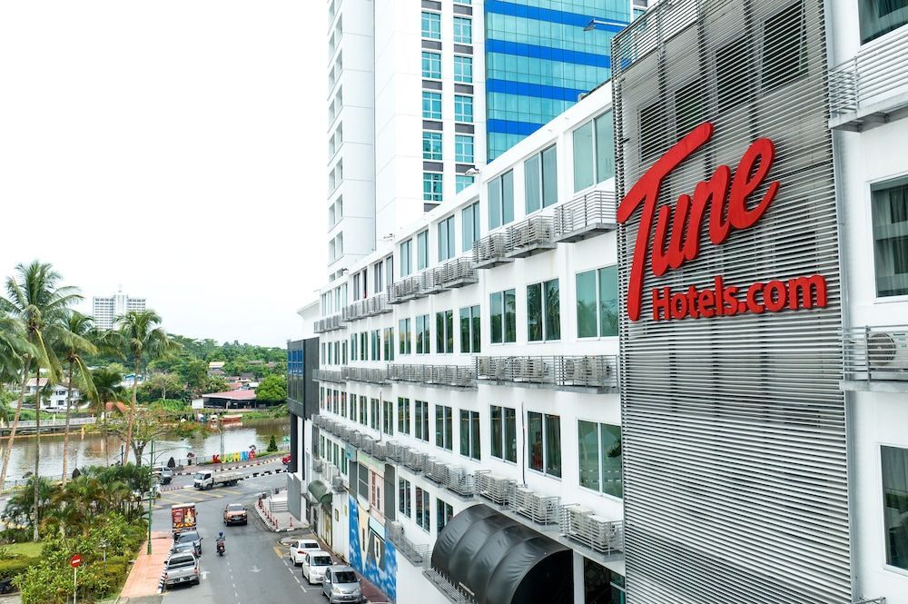 Tune Hotel - Waterfront Kuching 1