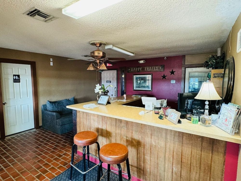 Four Horsemen Hotel 2