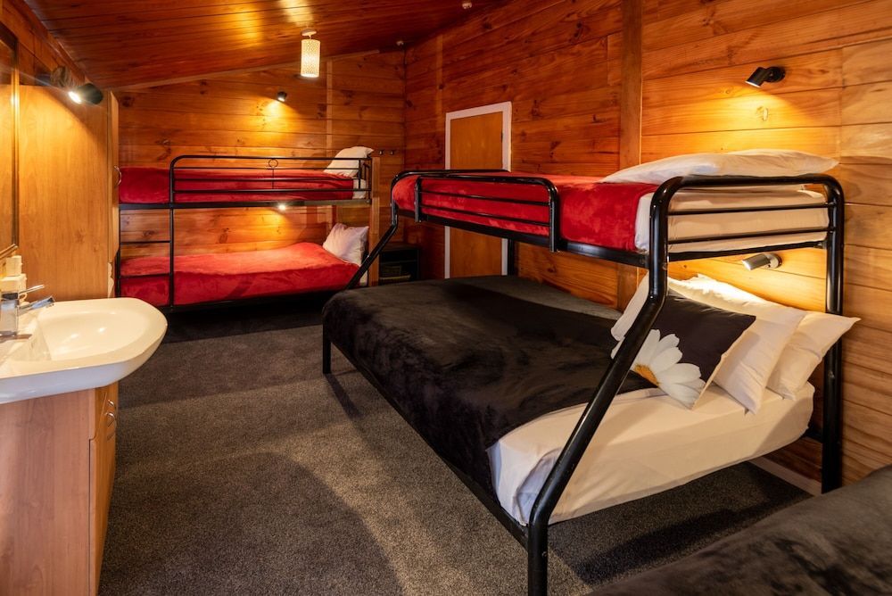 Skotel Alpine Resort 1