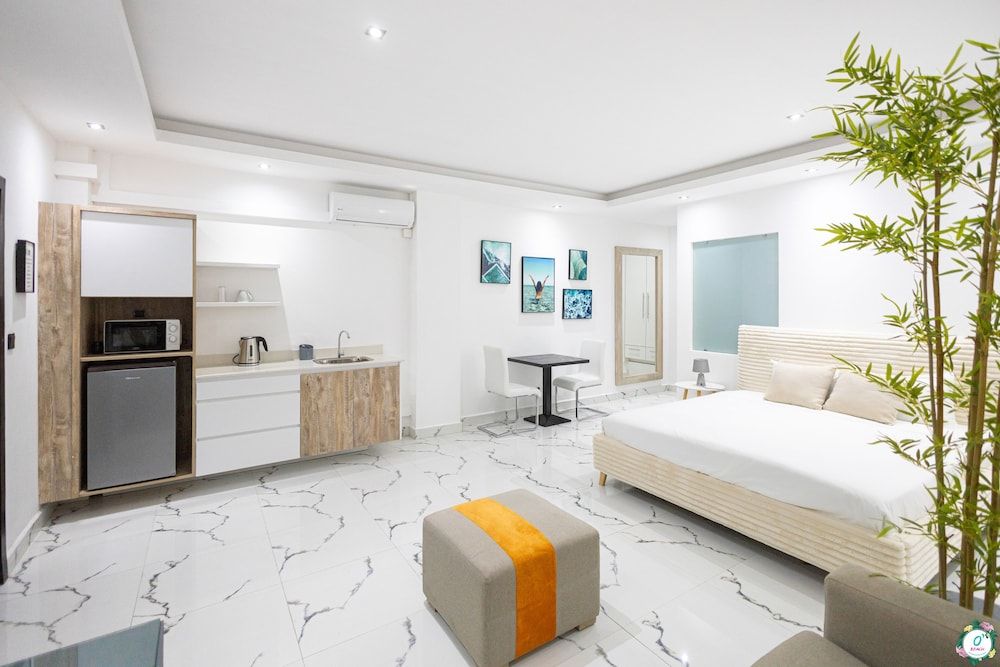 O'Beach Boutique Studios 1