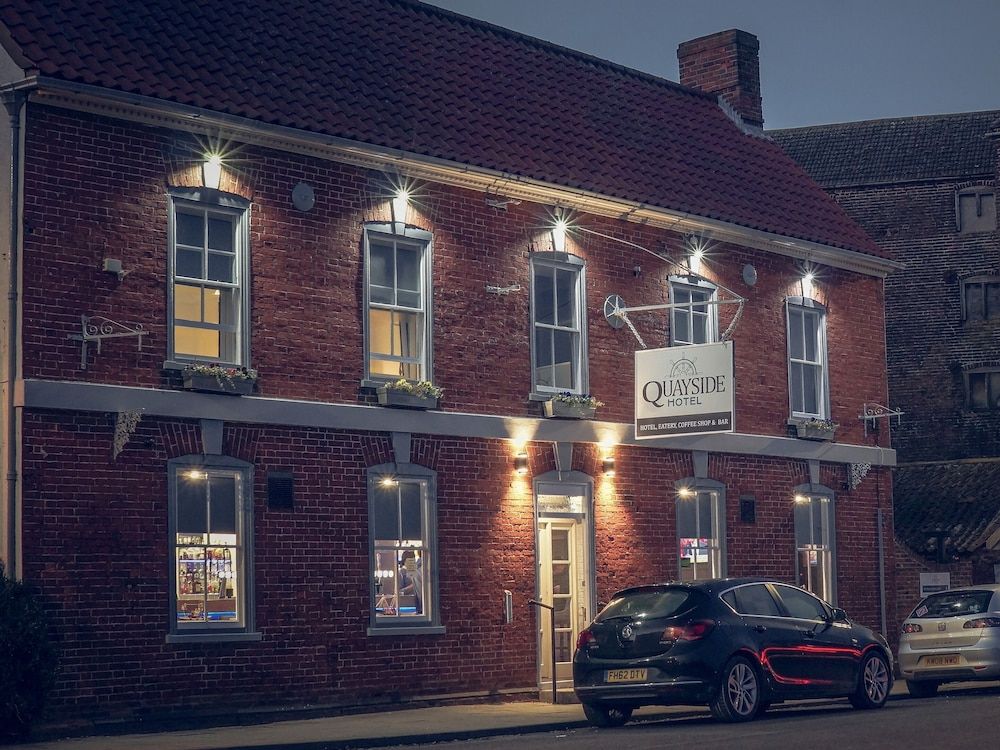 Quayside Hotel & Bar 1