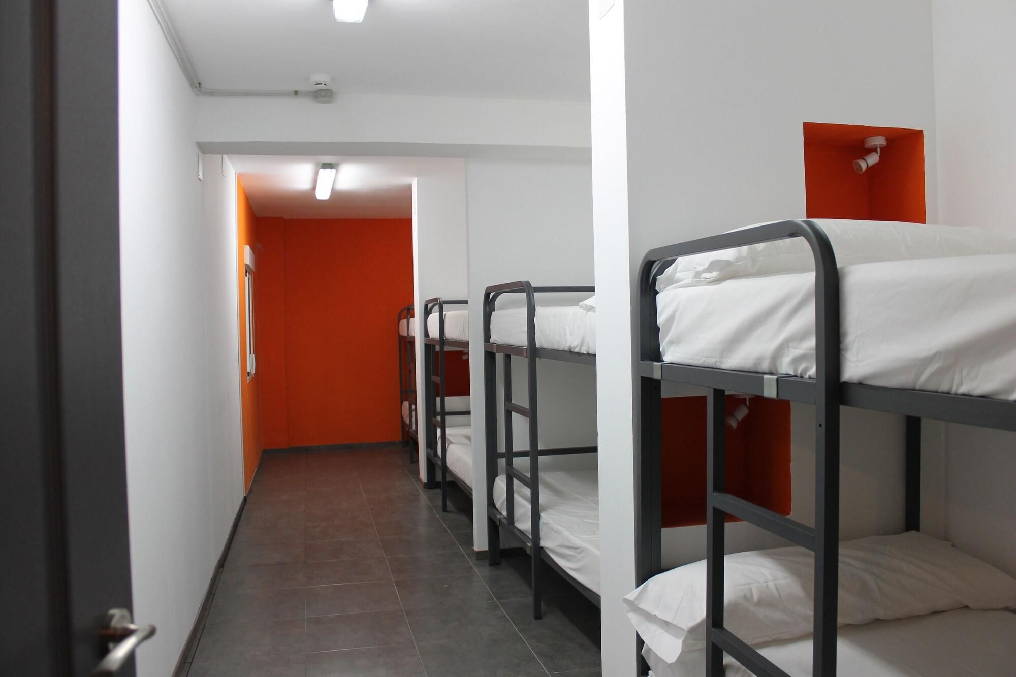 Olé Backpackers Hostel 2