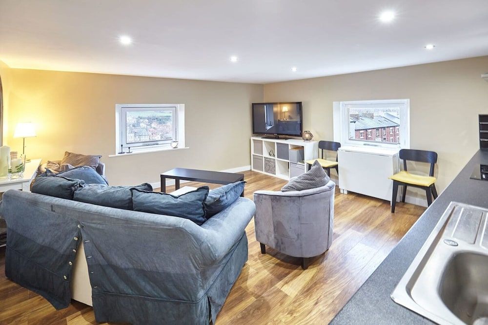 Host & Stay - Abbey Heights 1