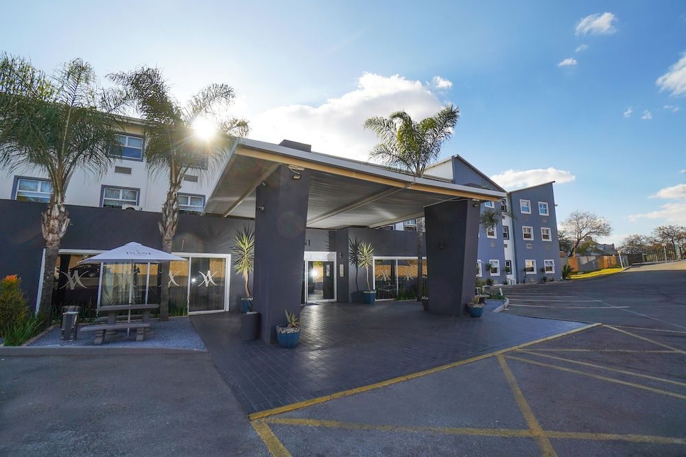 Inani Hotel Gallagher 1