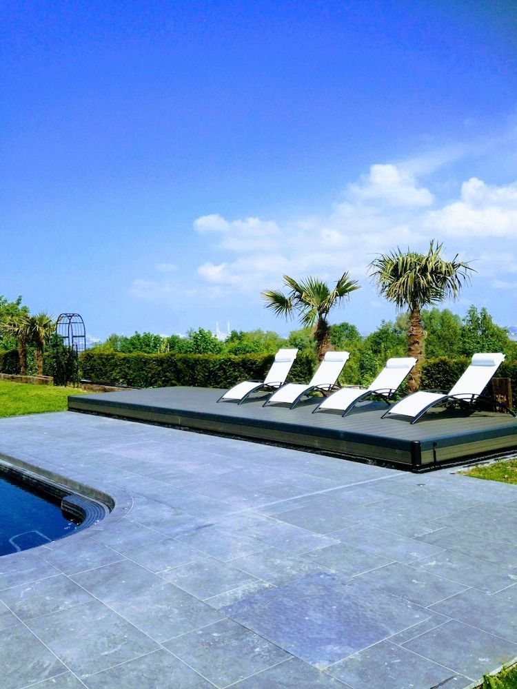 New Cottage & spa de nage Guesthouse 1