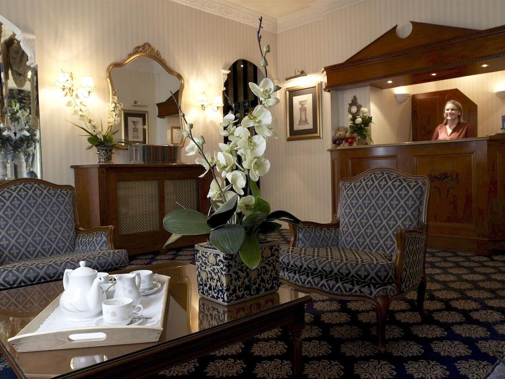 London Lodge Hotel 2