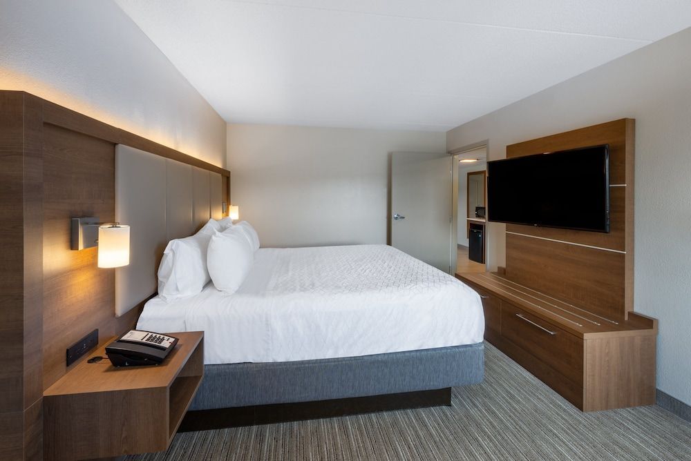 Holiday Inn Express STATE COLLEGE @WILLIAMSBURG SQ by IHG 2