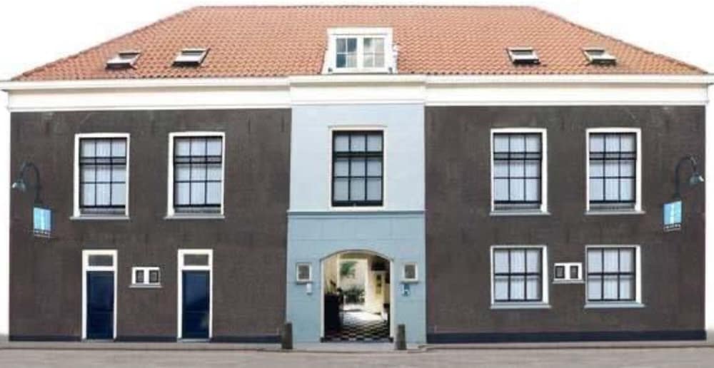 The Guesthouse 1