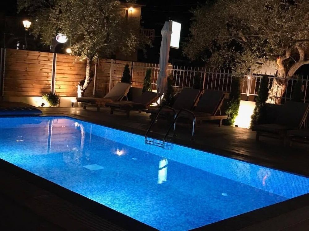 Zante Flower Studios & Apartments 1