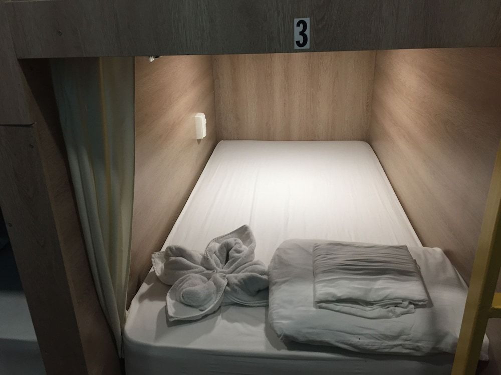 Hostel the pod 33 1