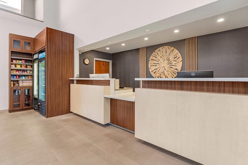 Country Inn & Suites by Radisson, Modesto-Salida 2